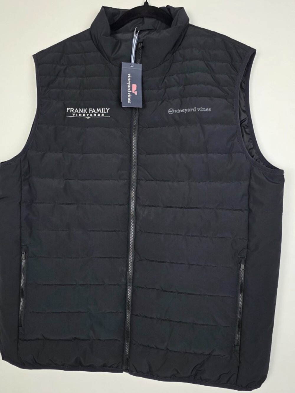 Vineyard Vines Embroidered NWT Mens XL Sleeveless Black Full Zip Puffer Vest